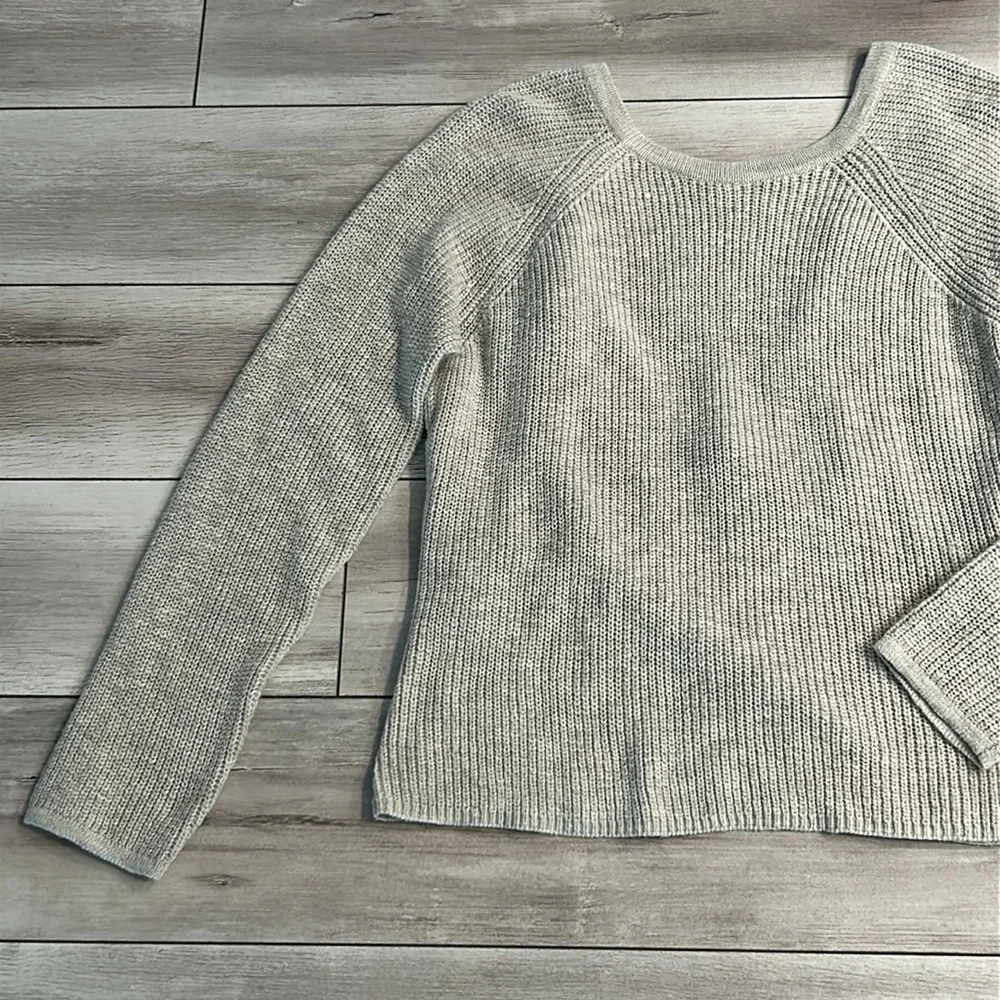 Aerie open back knit Sweater beige size medium NWT